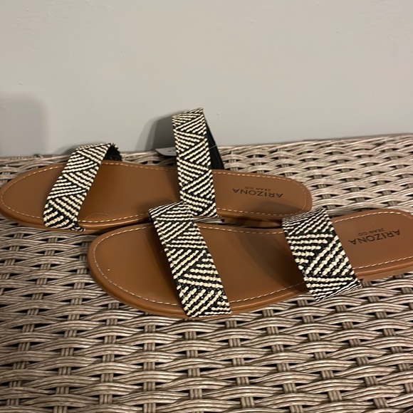 Arizona Sandals - Picture 2 of 4
